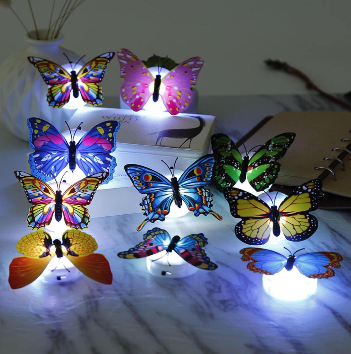 Set 10 fluturi magnetici, decoratiune cu lumina LED