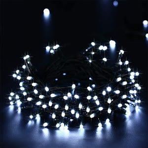 Instalatie 100 LED pentru exterior cu incarcare solara