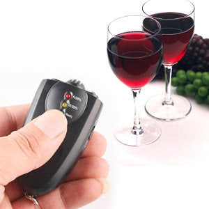 Detector de alcool tip breloc cu lanterna